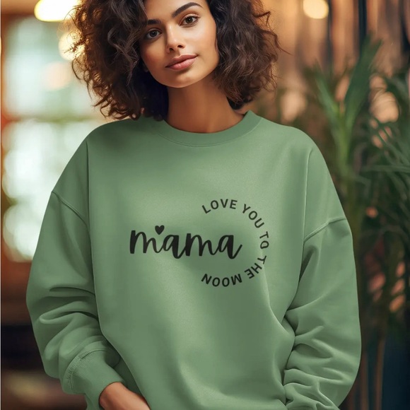 Obsessed! Show off your love Love You to The Moon Sweatshirt cotton blend - Picture 1 of 2